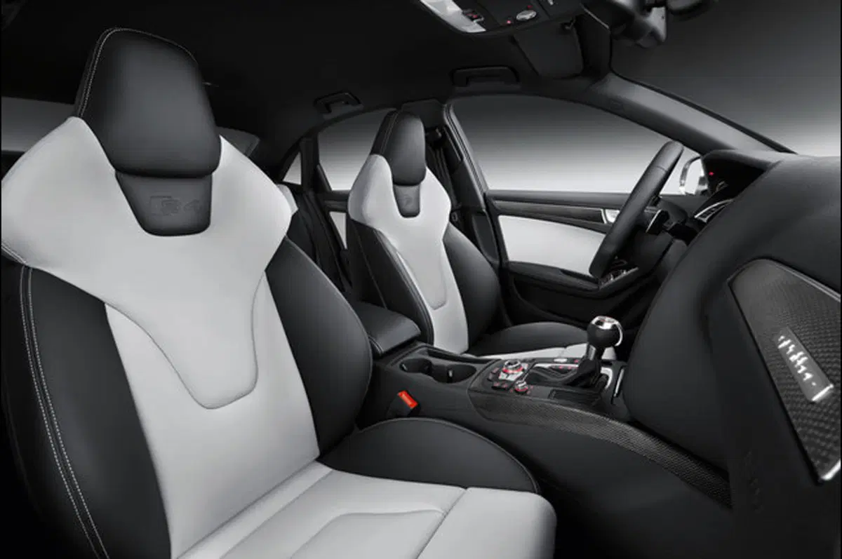 Audi A4: aperte le prevendite (21)