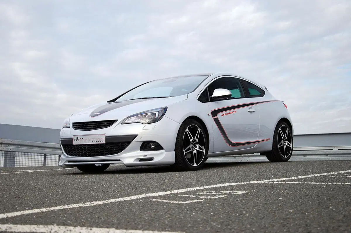 Opel Astra GTC by Steinmetz