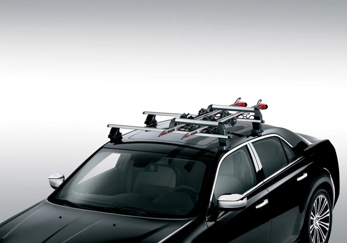 Lancia Thema e Voyager: nuova Lineaccessori (3)