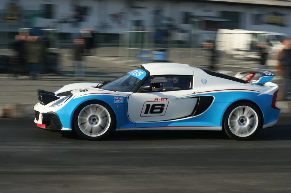 Lotus Exige R-GT (2)