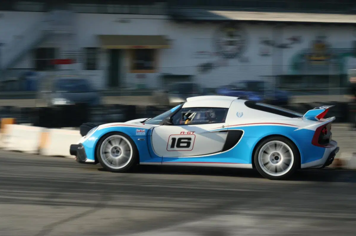 Lotus Exige R-GT (4)