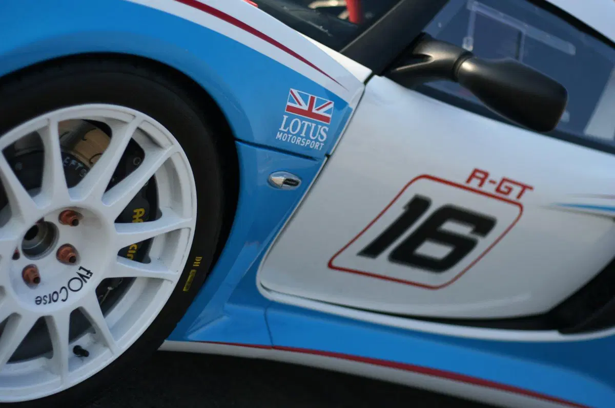 Lotus Exige R-GT (10)