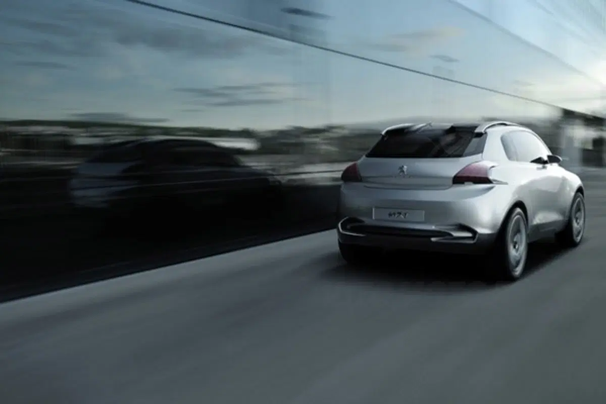 Peugeot 2008: confermato il SUV compatto del Leone (8)