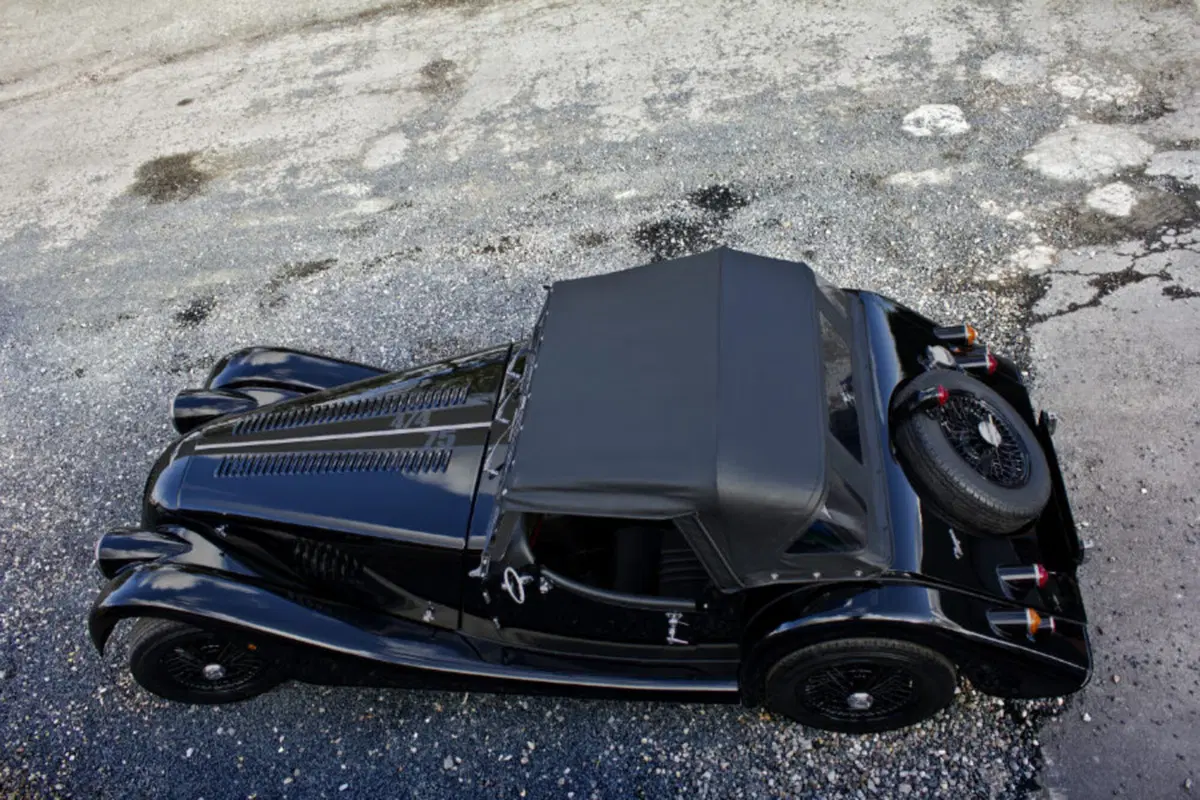 Morgan 4/4 75th Anniversary Edition (3)