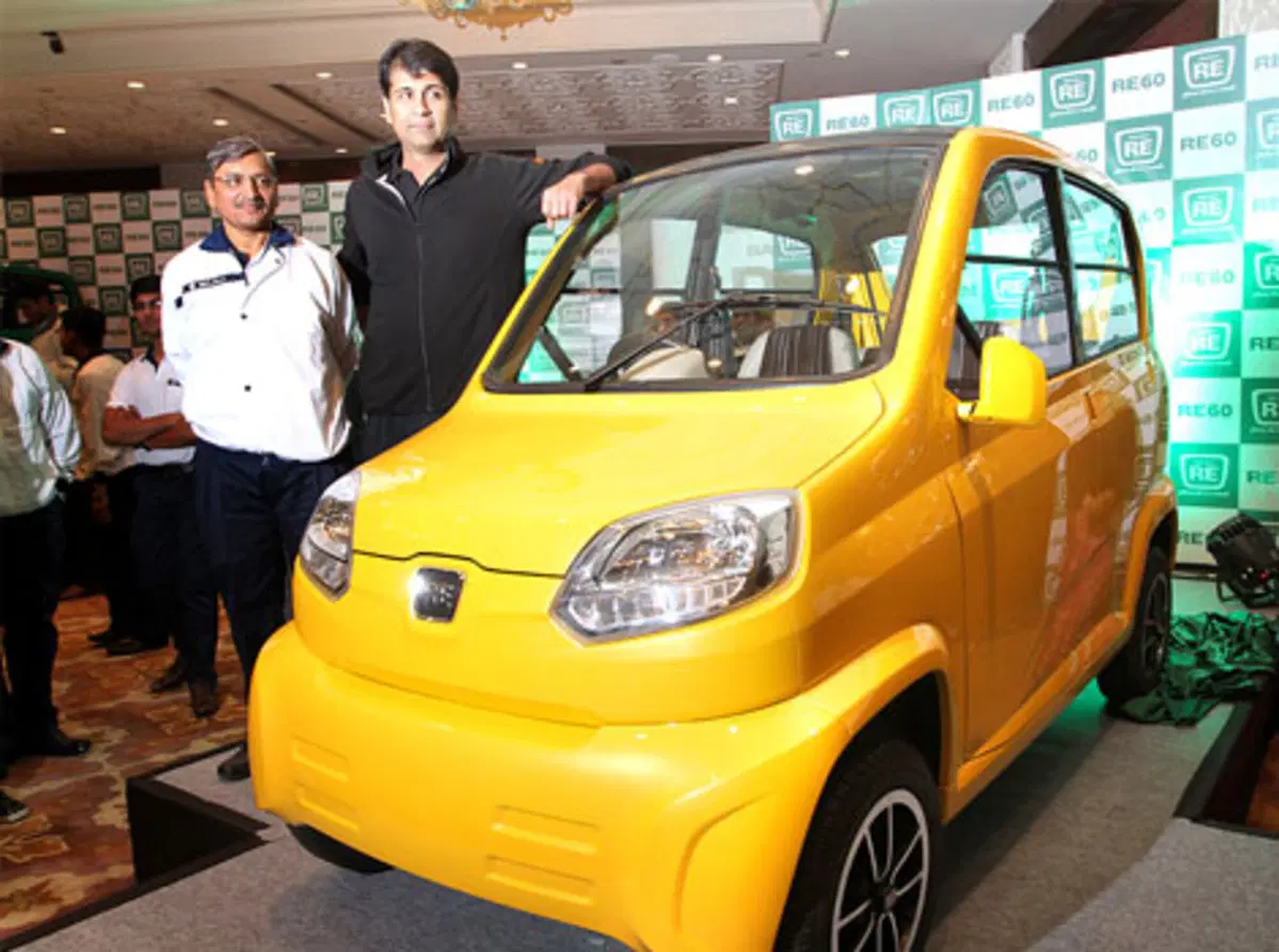 Bajaj RE60: nuova vettura low cost indiana (6)