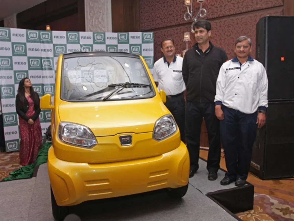 Bajaj RE60: nuova vettura low cost indiana (7)