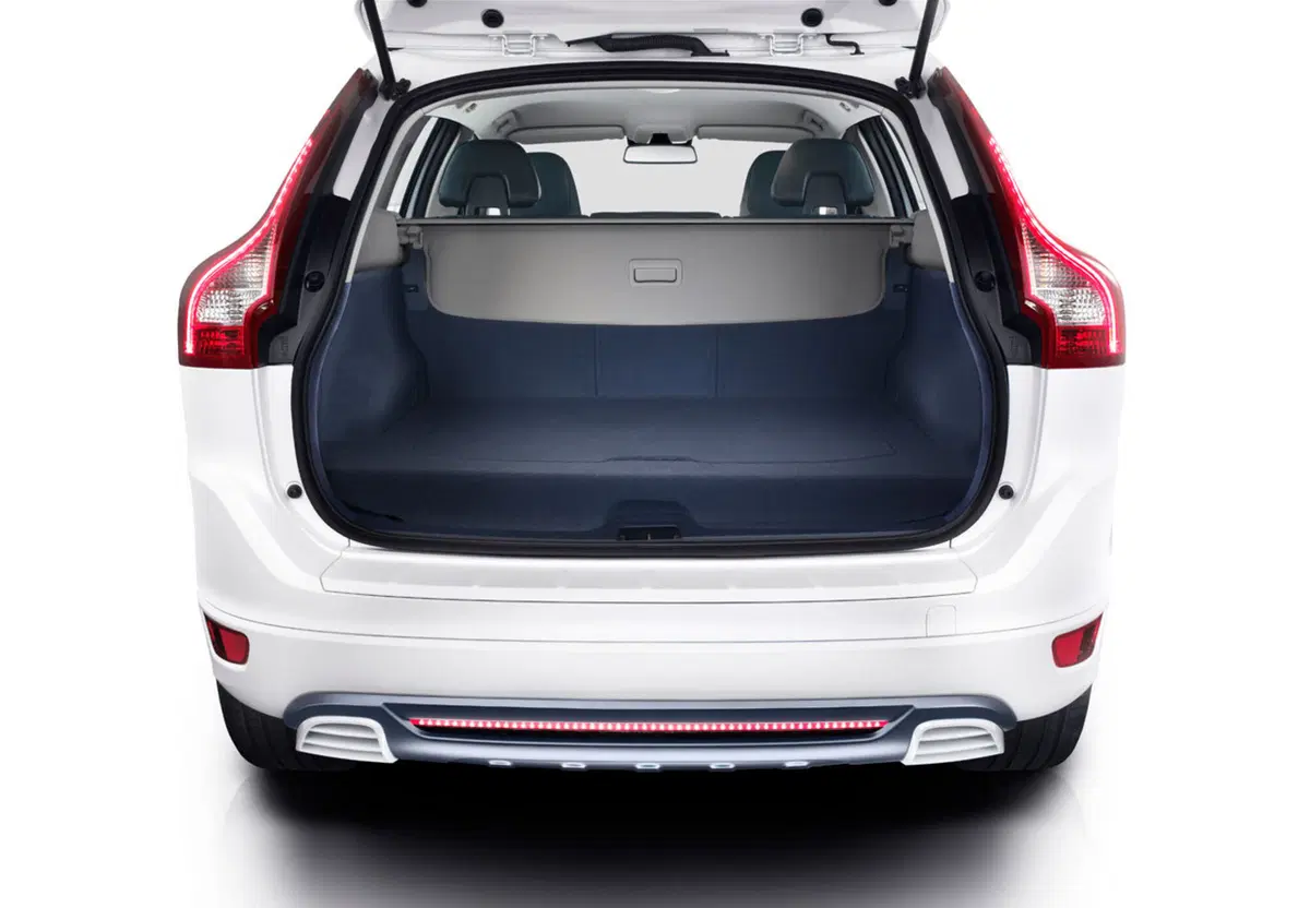 Volvo XC60 Plug-in Hybrid Concept (5)