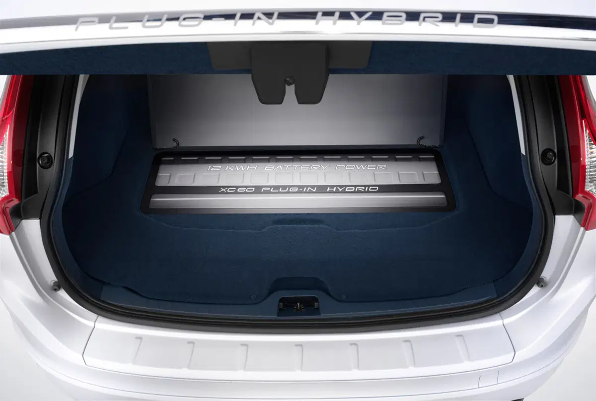 Volvo XC60 Plug-in Hybrid Concept (6)