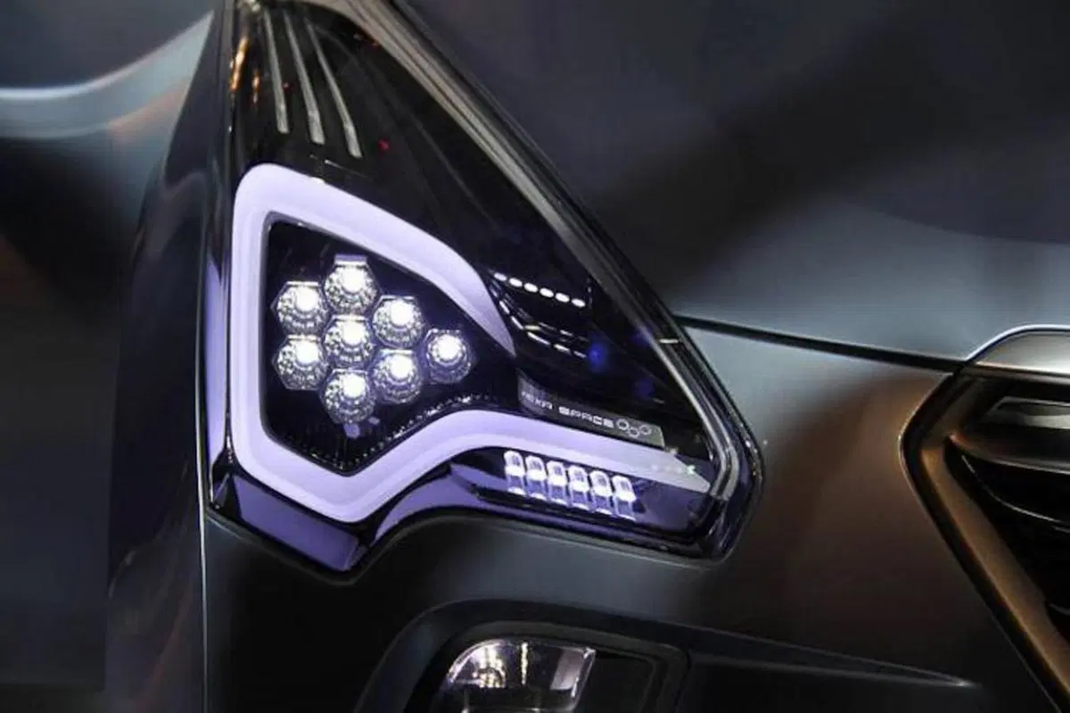 Hyundai HND-7 Hexa Space (5)
