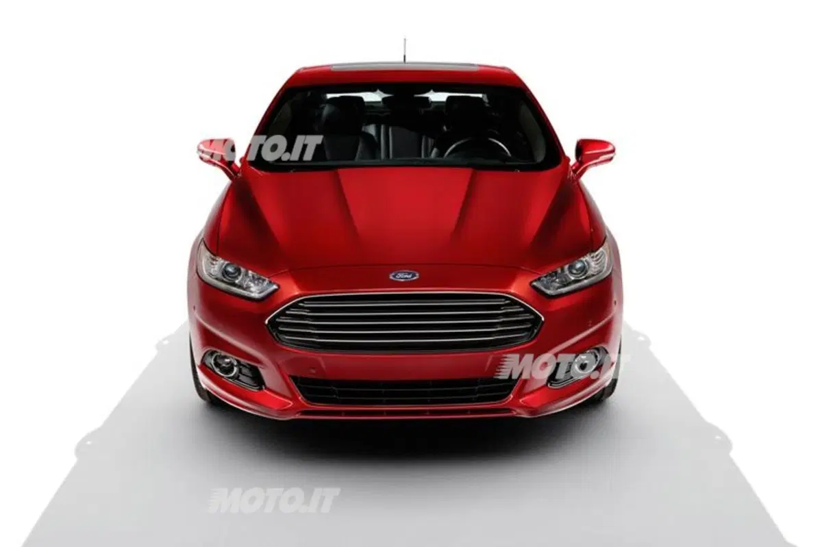 Ford Fusion: ecco la nuova Mondeo (21)