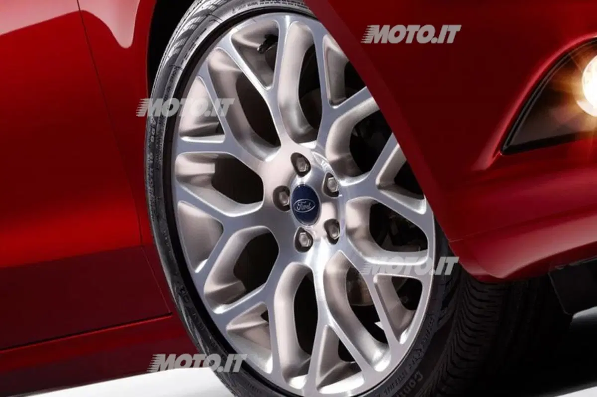 Ford Fusion: ecco la nuova Mondeo (24)