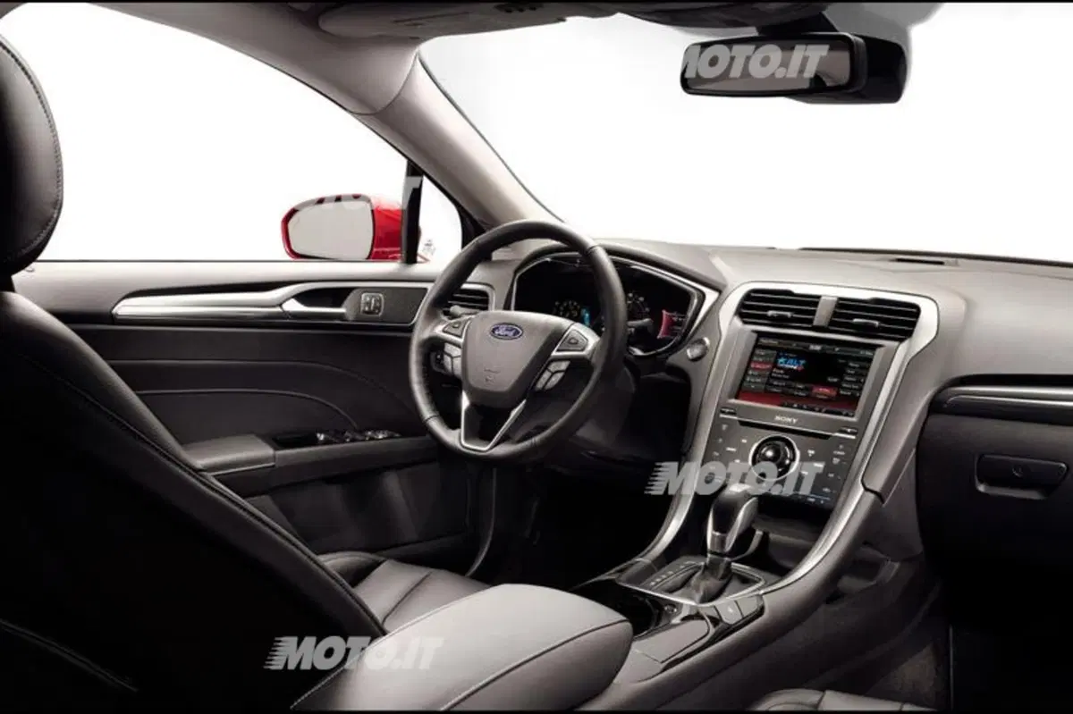 Ford Fusion: ecco la nuova Mondeo (28)