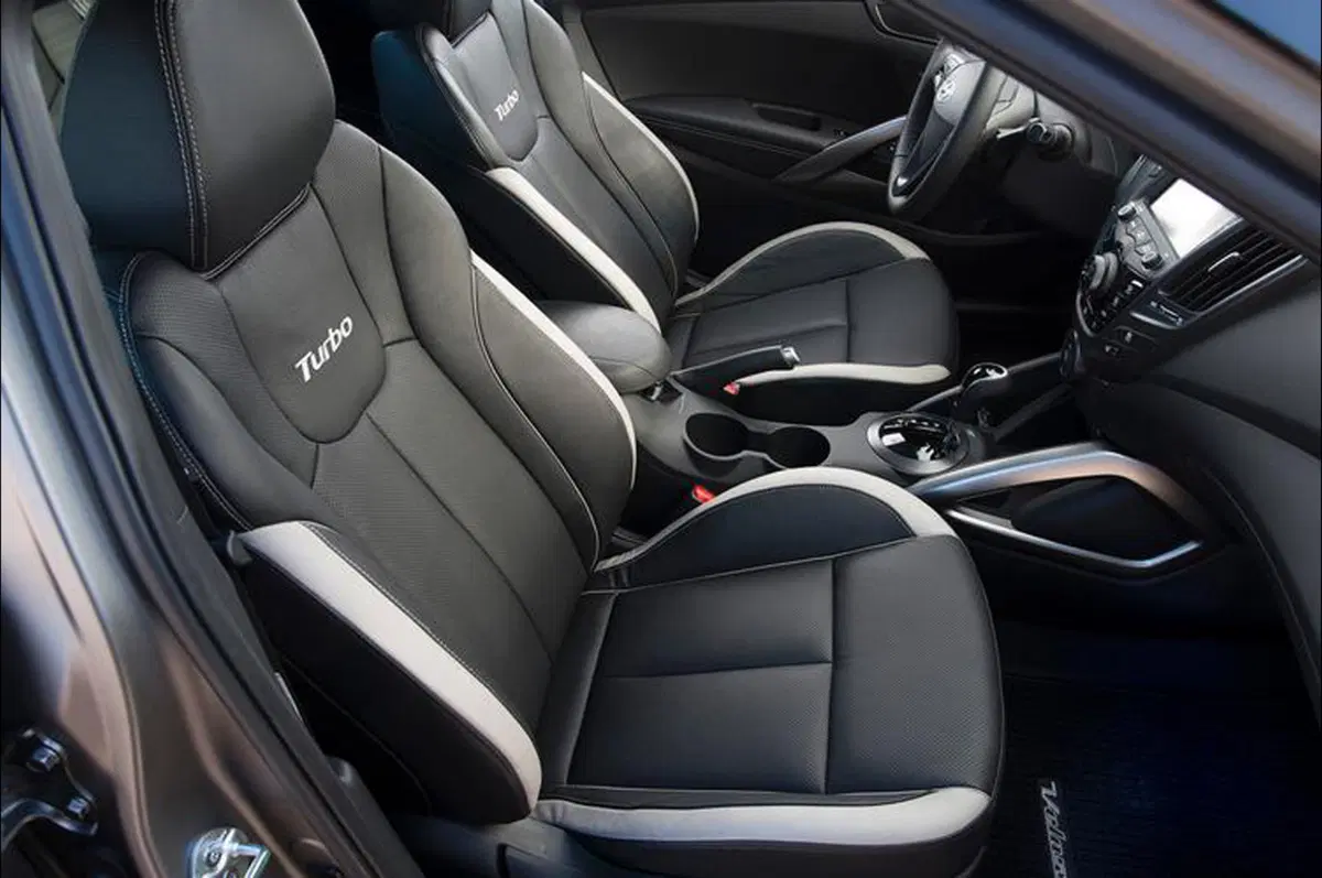 Hyundai Veloster Turbo (24)