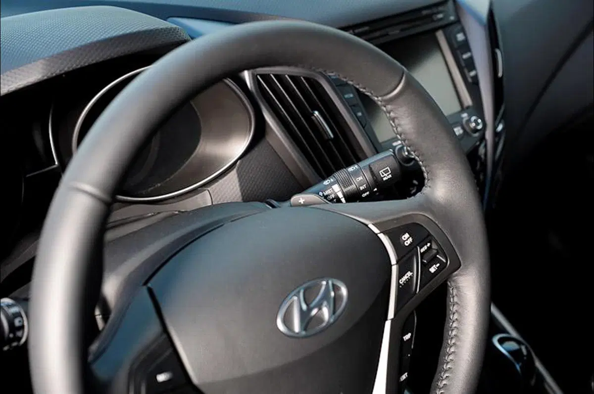Hyundai Veloster Turbo (25)