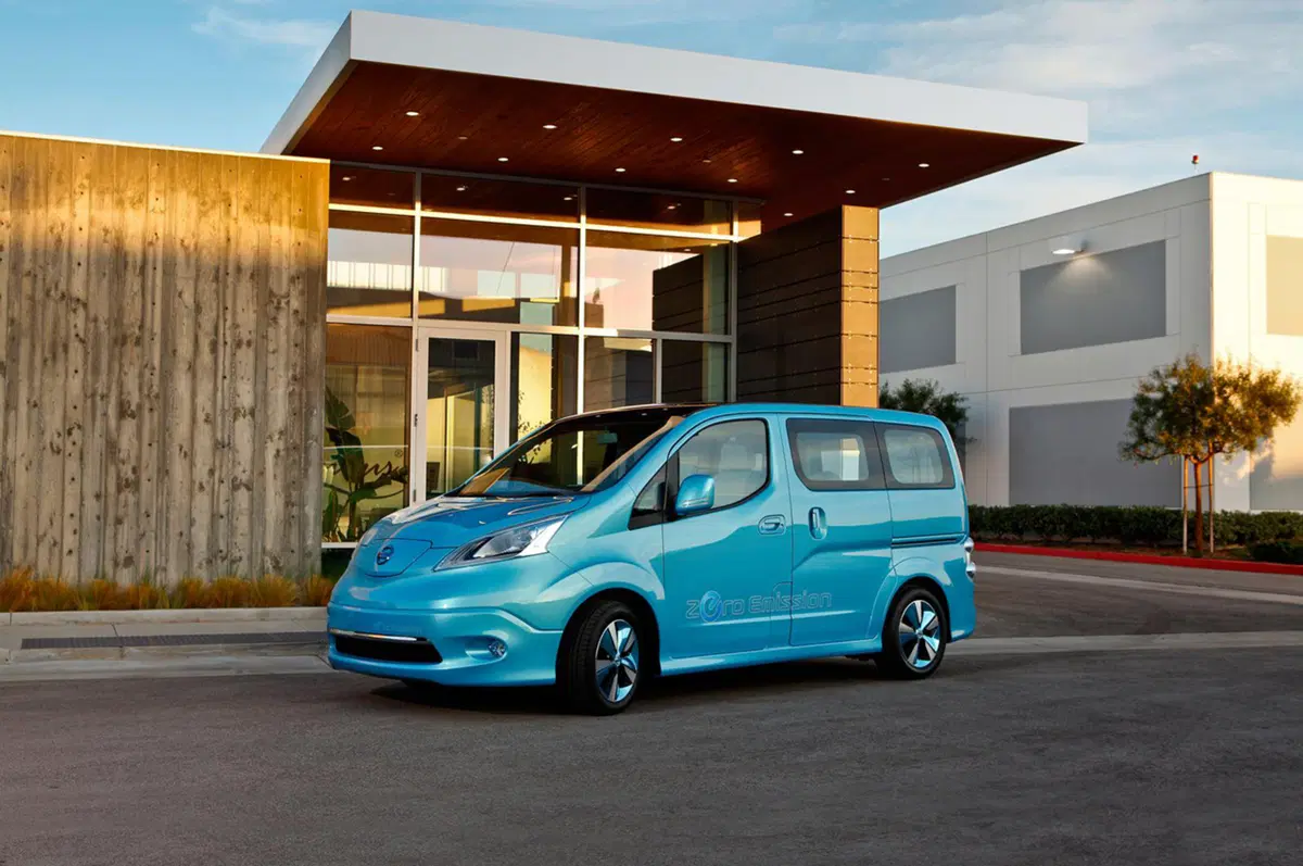 Nissan e-NV200 Concept: multi-spazio 100% elettrico (2)