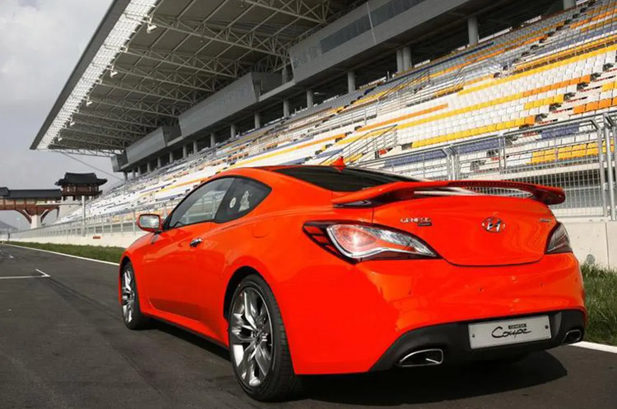 Hyundai Genesis Coupé: il restyling a Detroit (4)