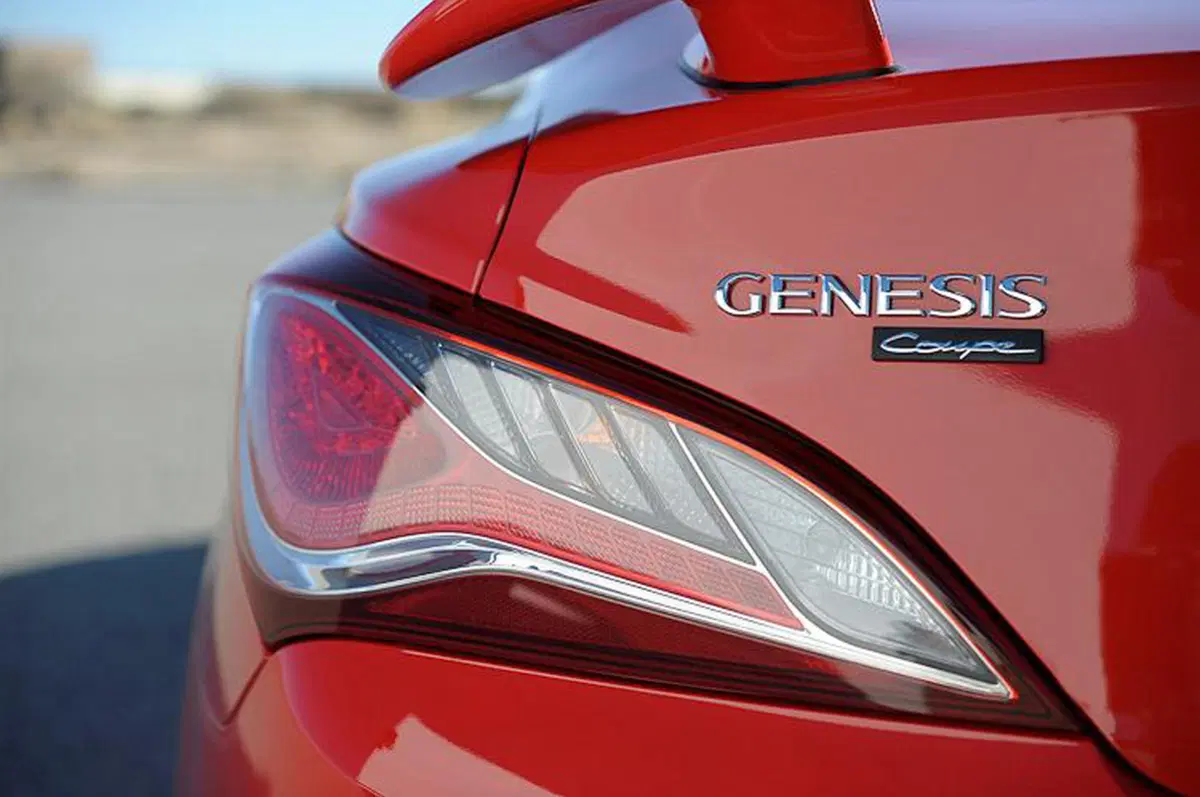 Hyundai Genesis Coupé: il restyling a Detroit (16)
