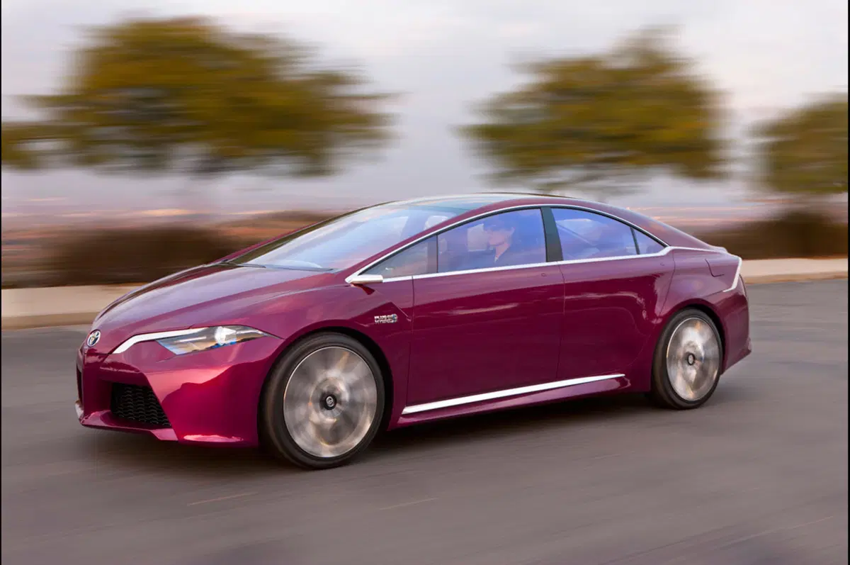 Toyota NS4 Advanced Plug-in Hybrid Concept