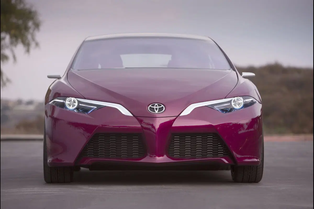 Toyota NS4 Advanced Plug-in Hybrid Concept (5)