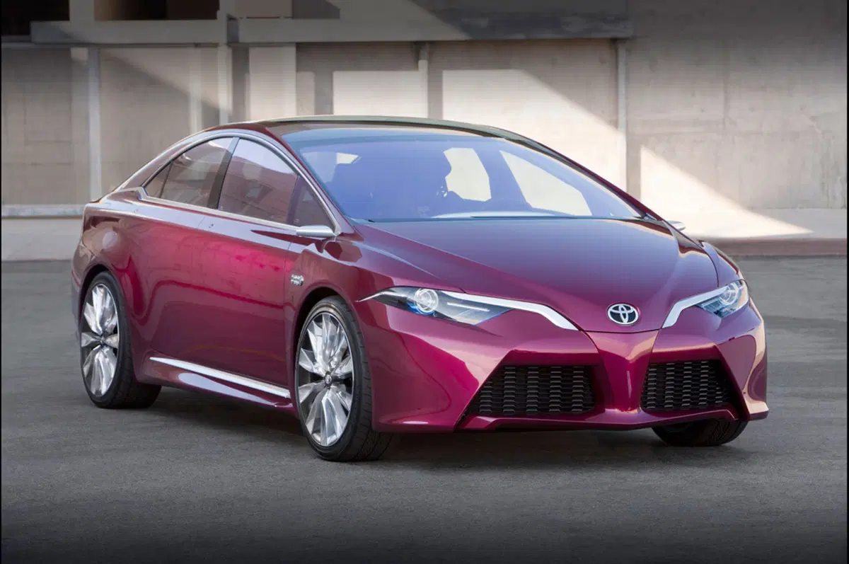 Toyota NS4 Advanced Plug-in Hybrid Concept (6)