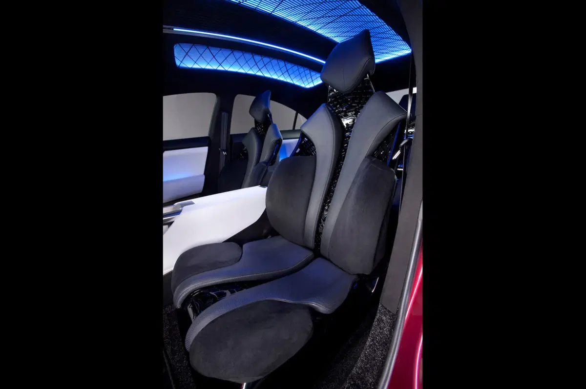 Toyota NS4 Advanced Plug-in Hybrid Concept (14)