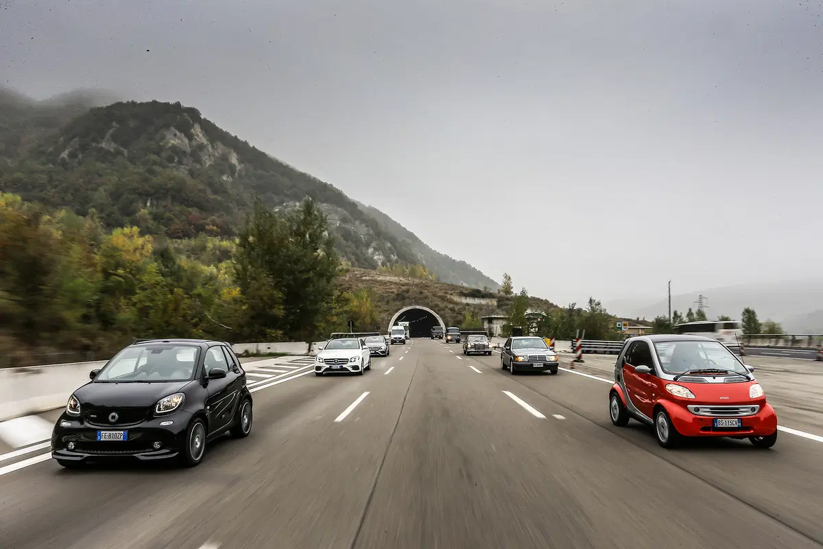 Mercedes: #RitornoAlFuturo sulle strade dell’Appennino (6)