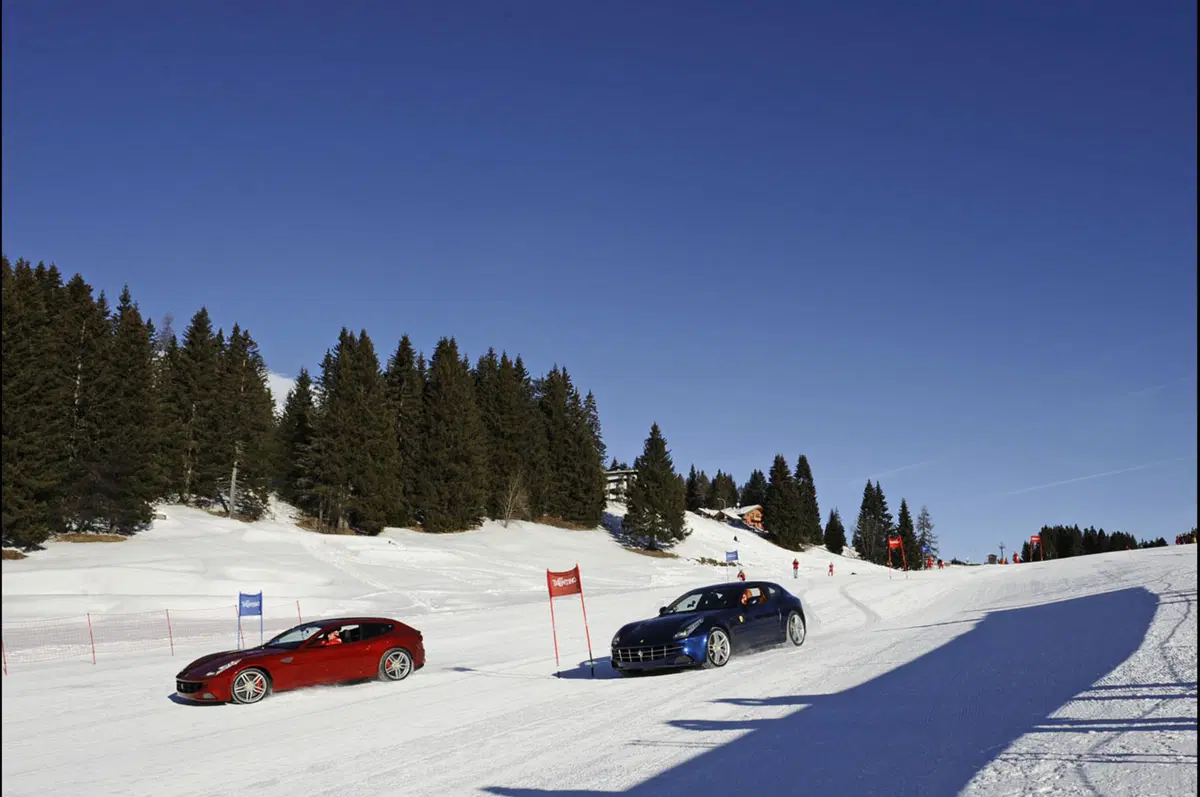 Ferrari: uno slalom molto speciale per Alonso e Massa (5)