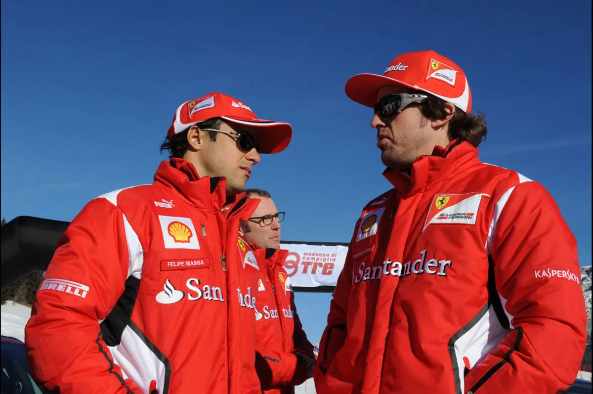 Ferrari: uno slalom molto speciale per Alonso e Massa (13)