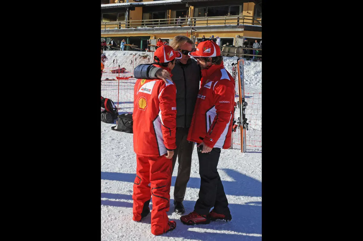 Ferrari: uno slalom molto speciale per Alonso e Massa (18)