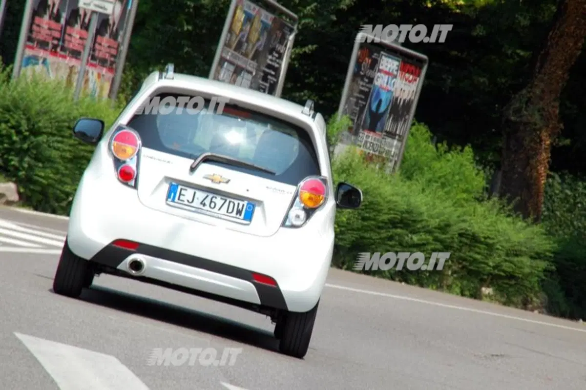 Chevrolet Spark 1.2 LT GPL Eco Logic (5)