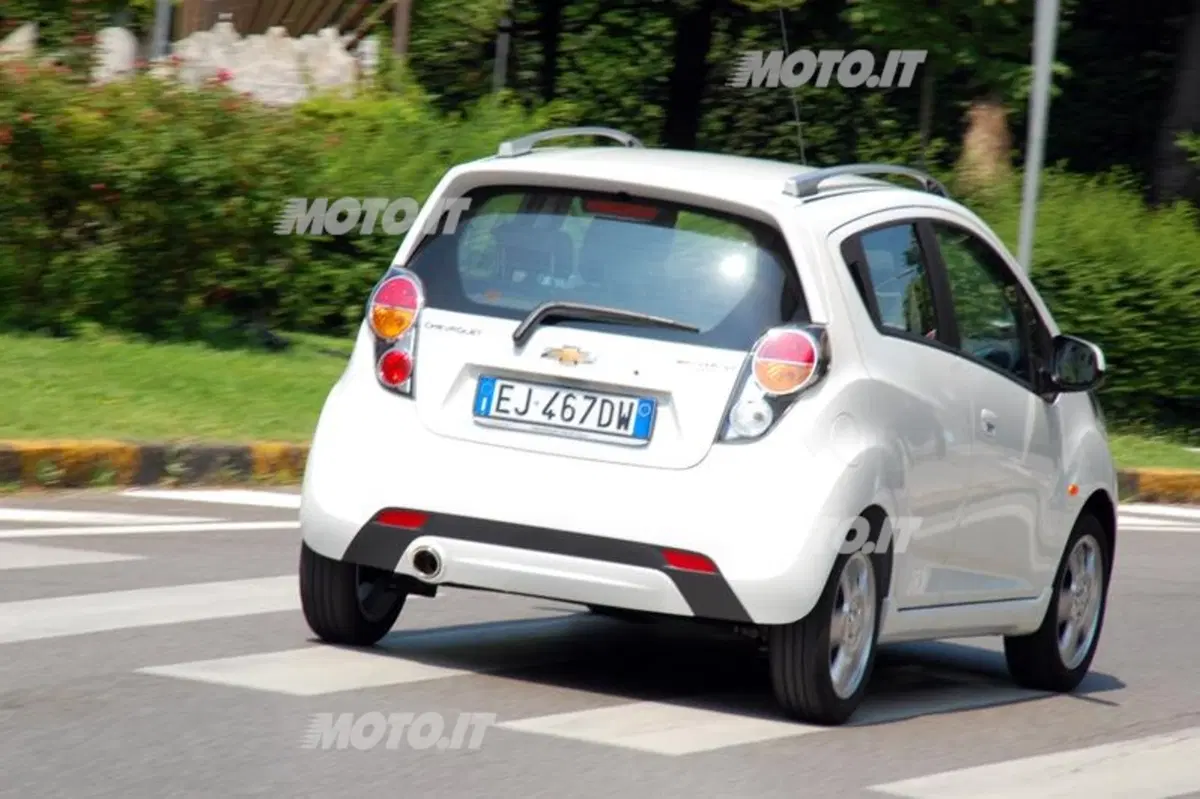 Chevrolet Spark 1.2 LT GPL Eco Logic (8)