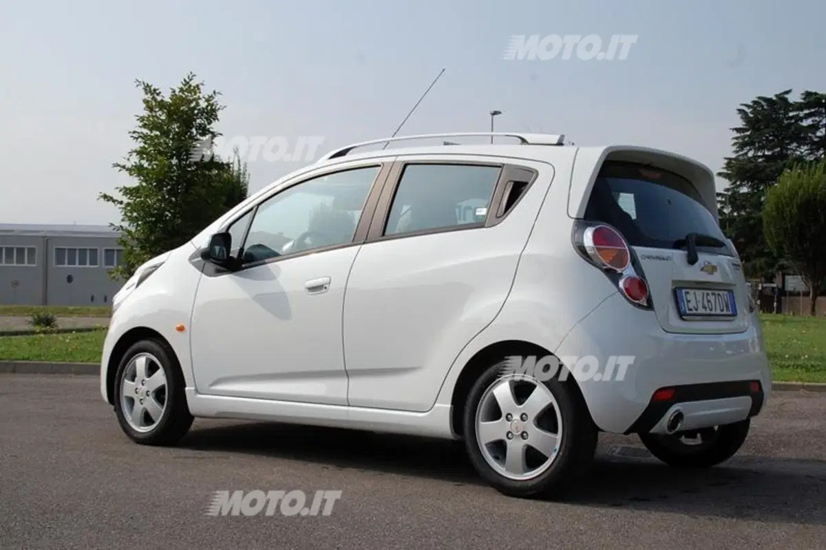 Chevrolet Spark 1.2 LT GPL Eco Logic (9)