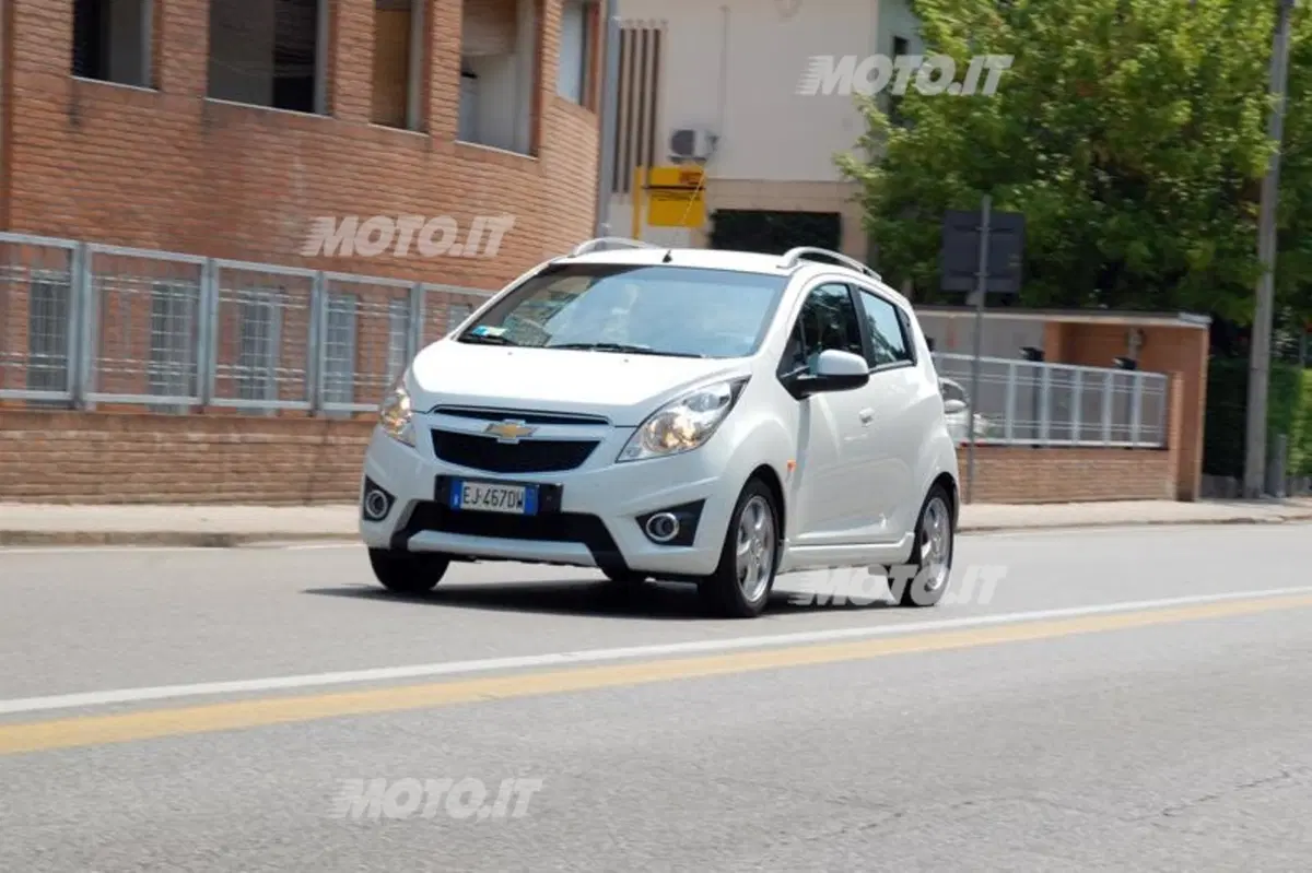 Chevrolet Spark 1.2 LT GPL Eco Logic (10)