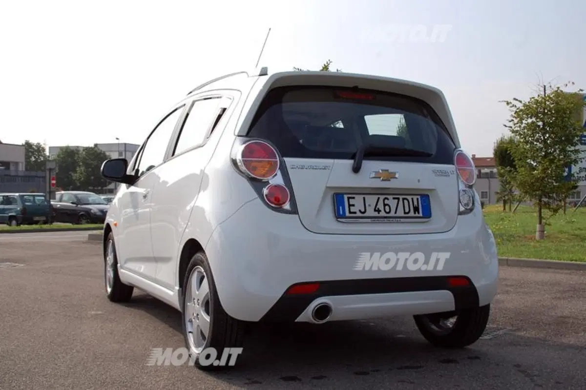 Chevrolet Spark 1.2 LT GPL Eco Logic (14)