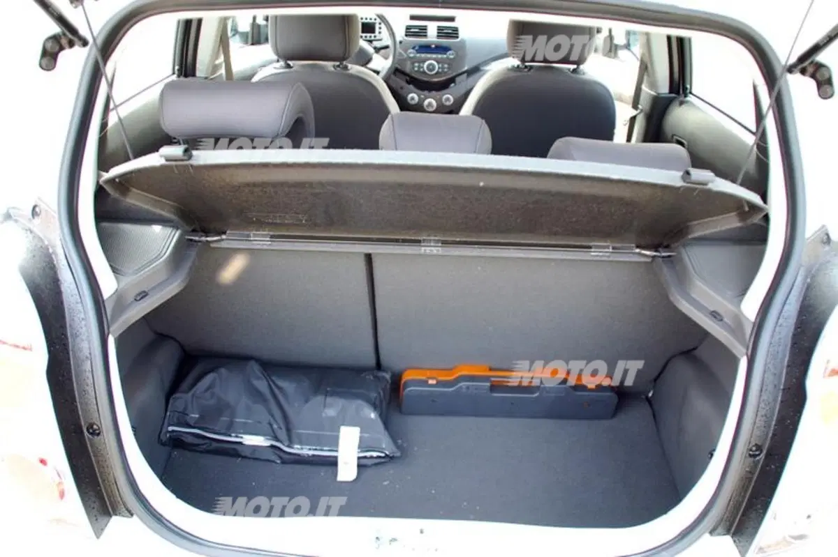 Chevrolet Spark 1.2 LT GPL Eco Logic (37)