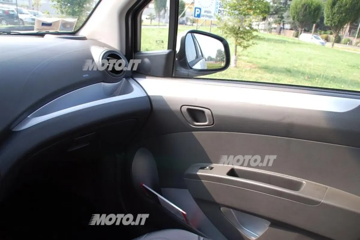 Chevrolet Spark 1.2 LT GPL Eco Logic (41)