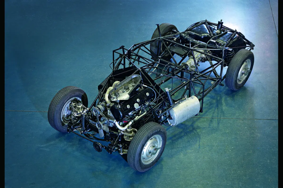 Mercedes-Benz: a Detroit la 300 SL del 1952 (6)