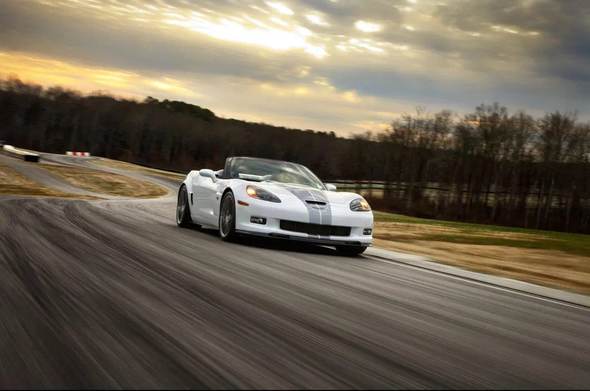 Corvette 427 Convertible Collector Edition (2)