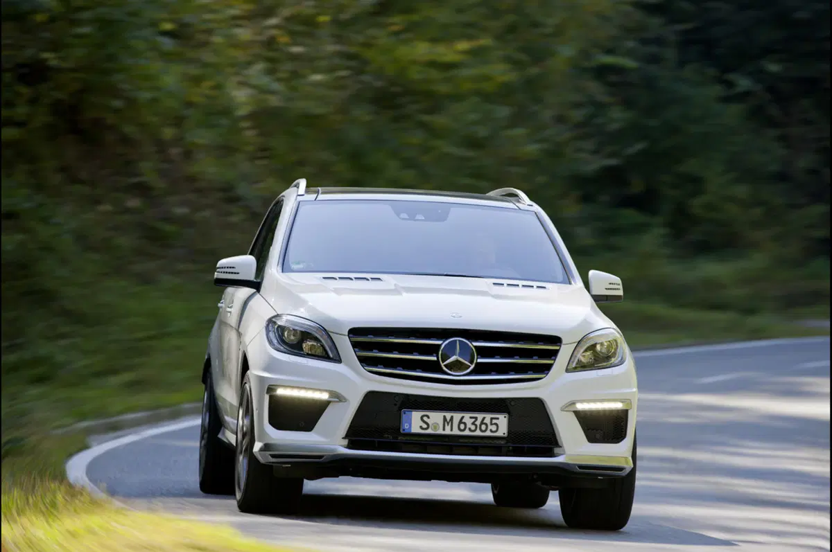 Nuova Mercedes-Benz ML 63 AMG (3)