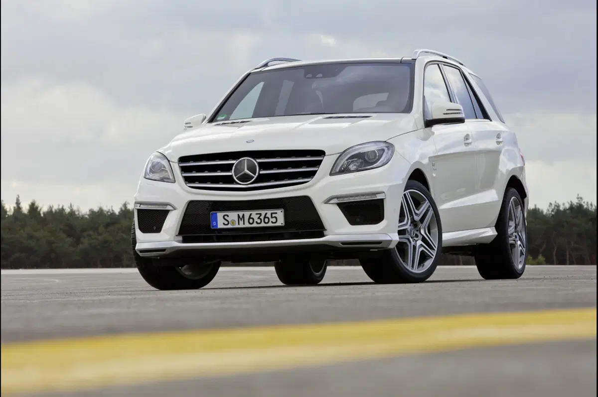 Nuova Mercedes-Benz ML 63 AMG (6)