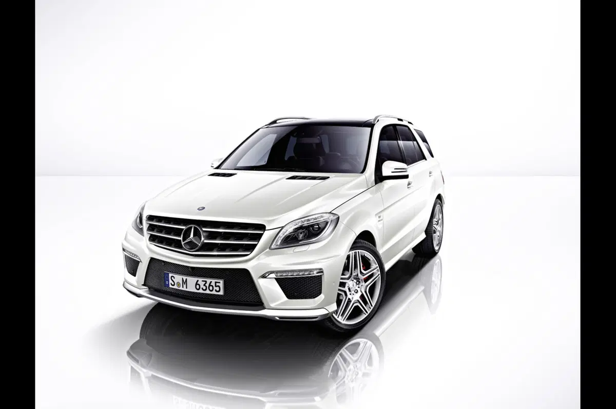 Nuova Mercedes-Benz ML 63 AMG (8)