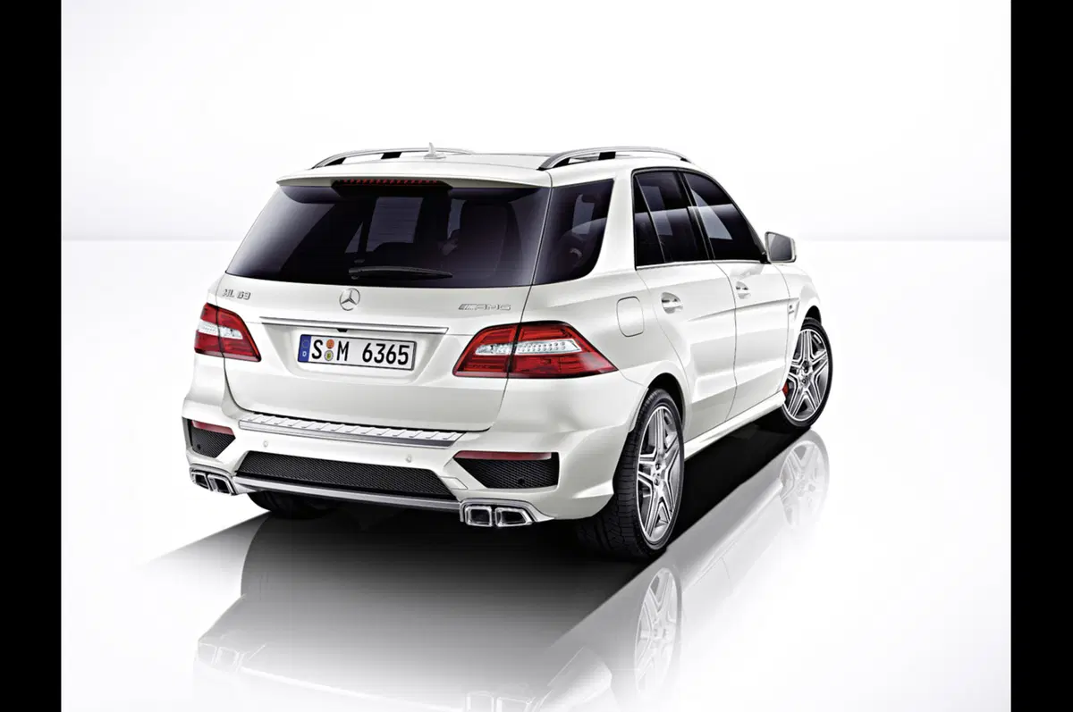 Nuova Mercedes-Benz ML 63 AMG (10)