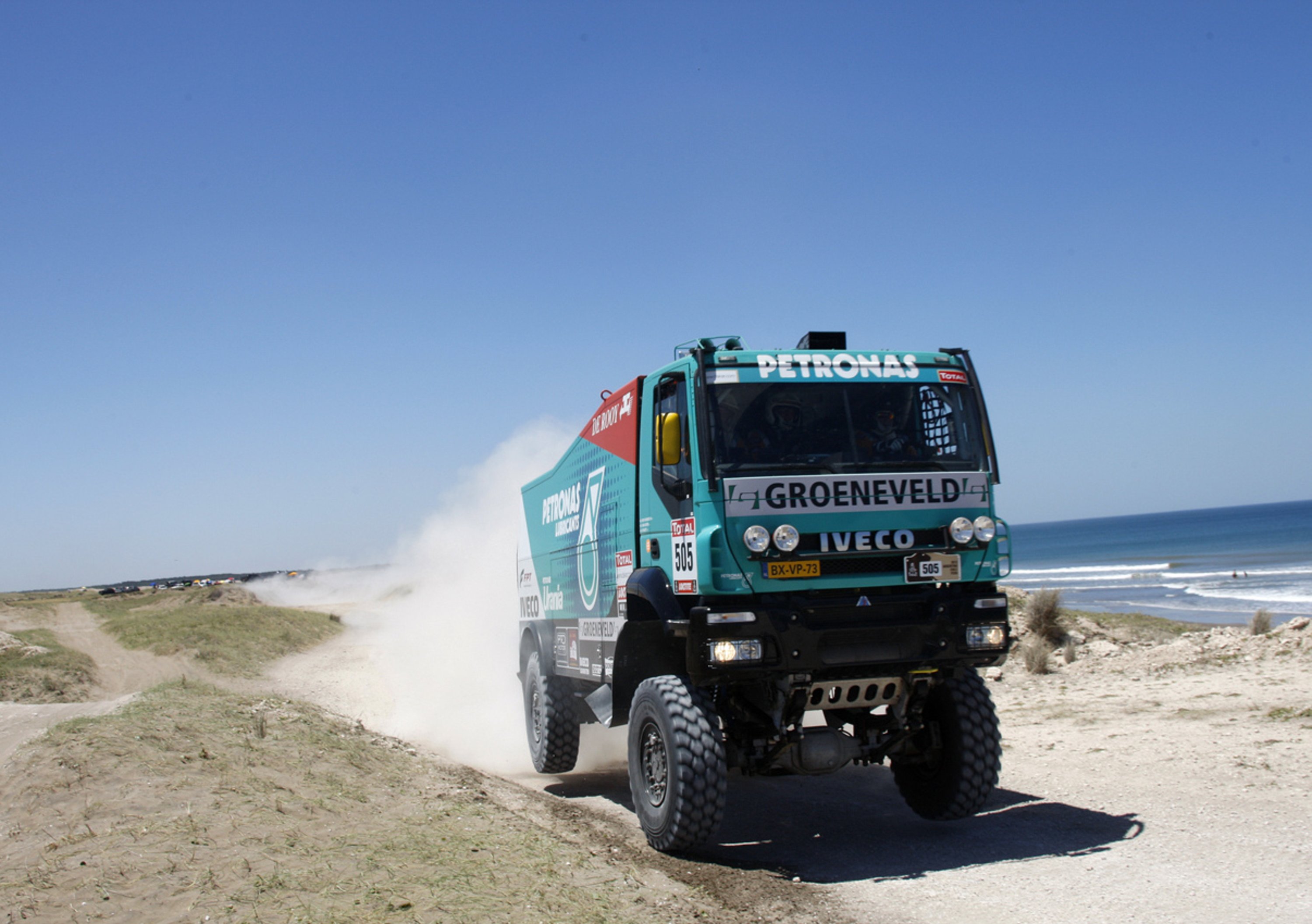 Iveco si aggiudica la Dakar 2012