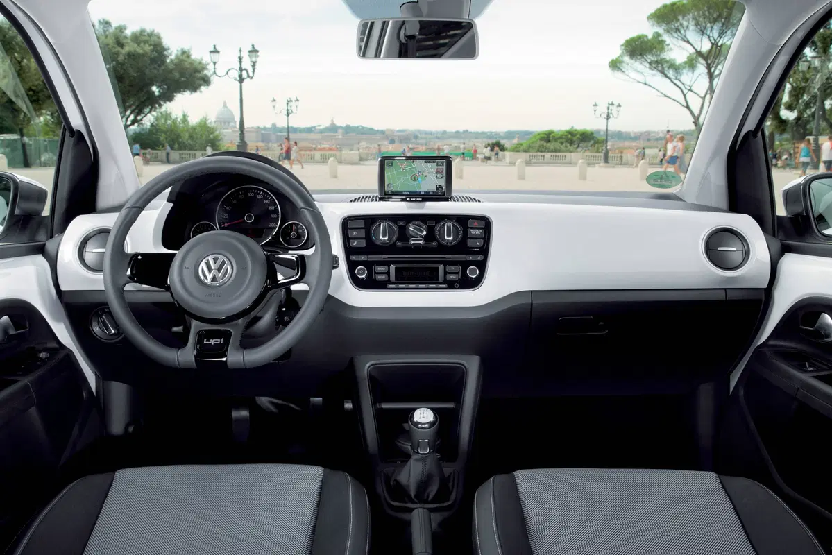 Volkswagen Up!: porte aperte il 21 e il 22 gennaio (8)