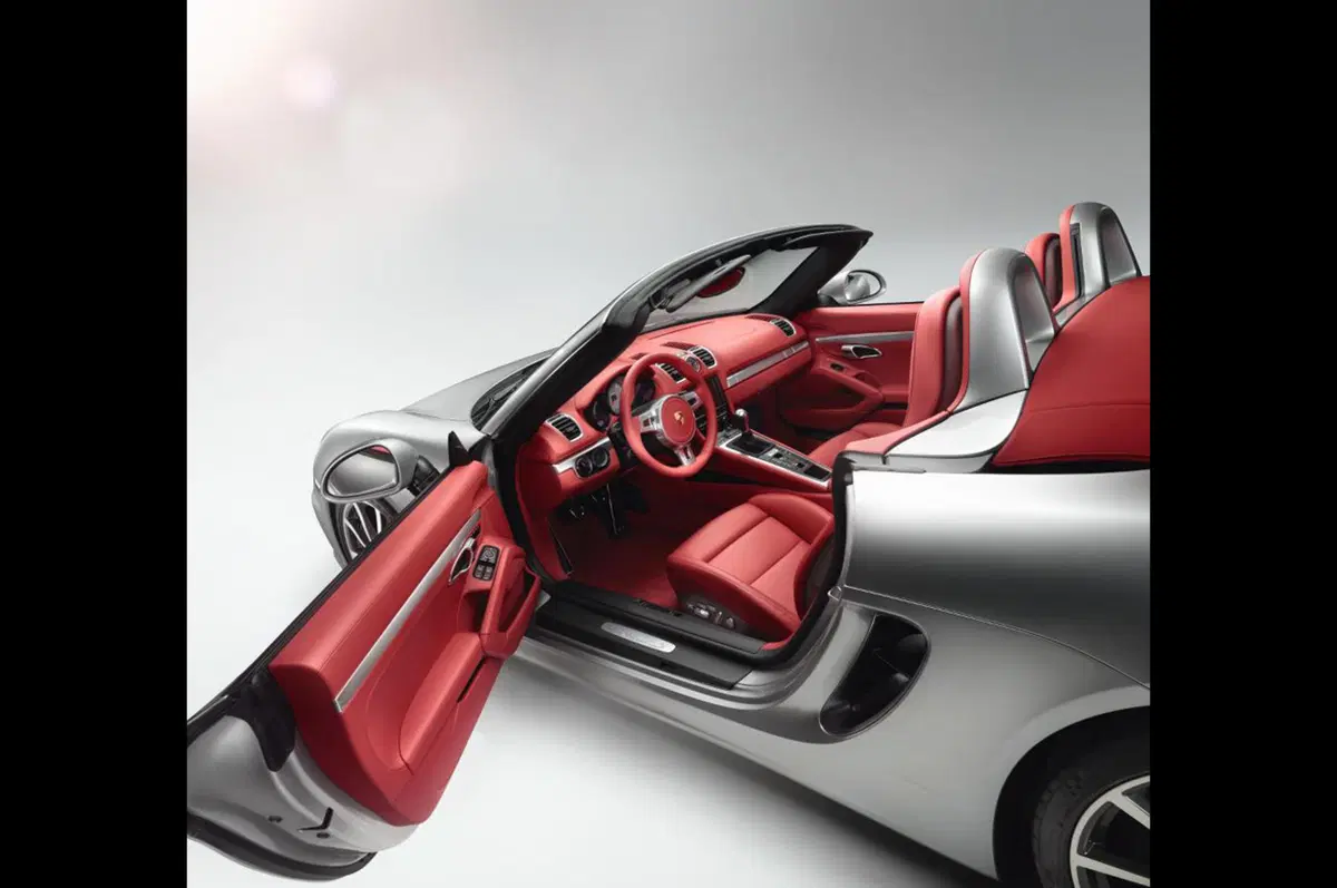 Porsche Boxster: gli interni del nuovo modello