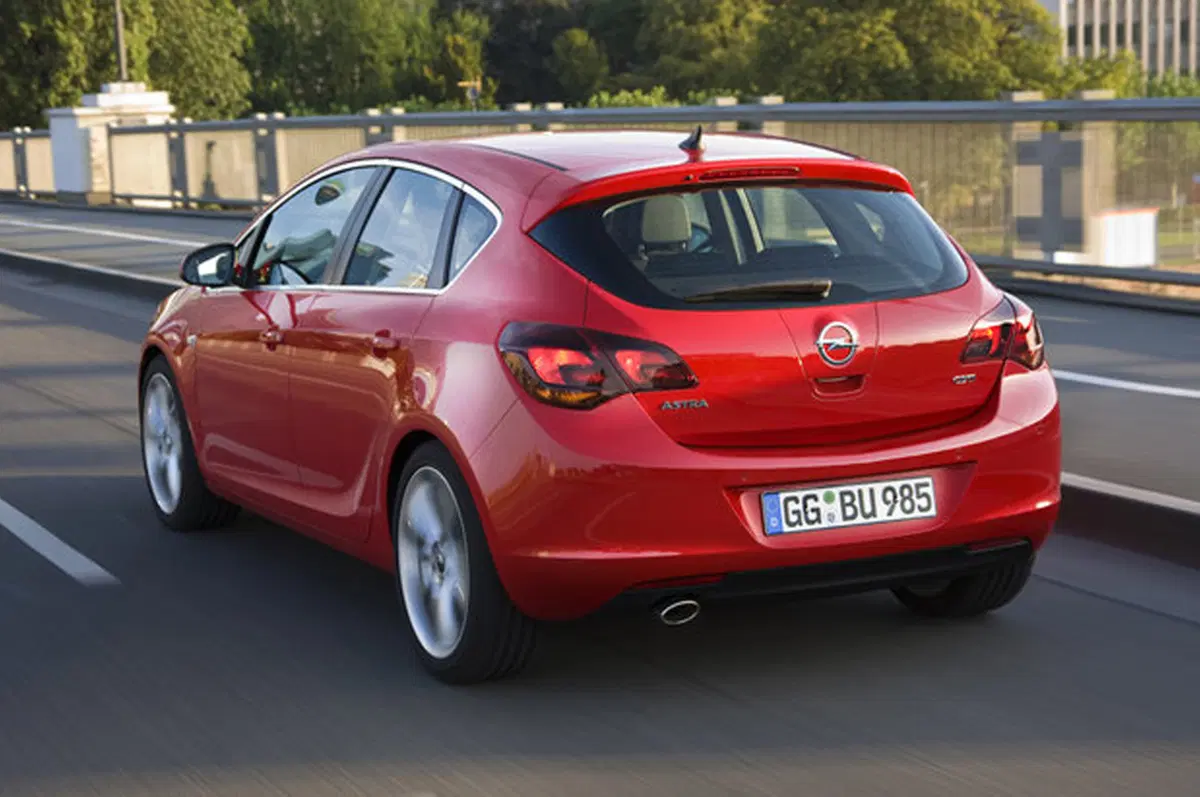Opel: Astra e Meriva guadagnano l'alimentazione GPL (7)