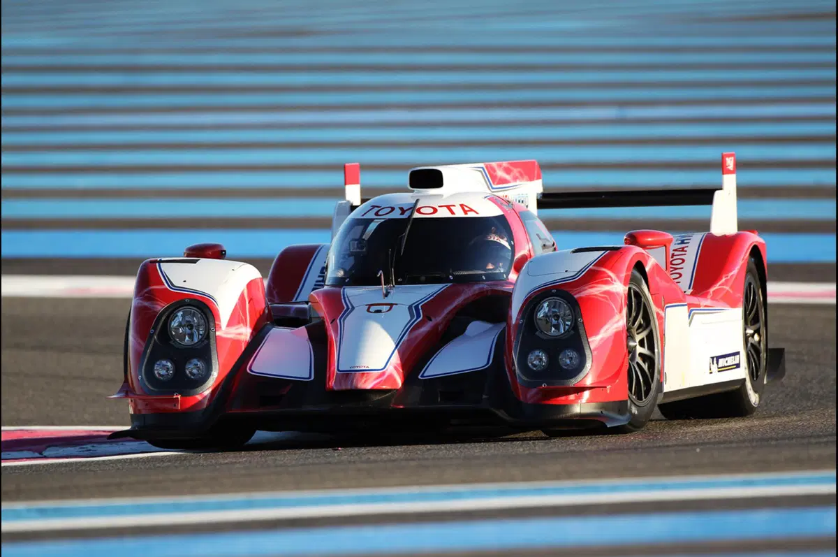 Toyota TS030 Hybrid: presentata la vettura da Endurance (2)