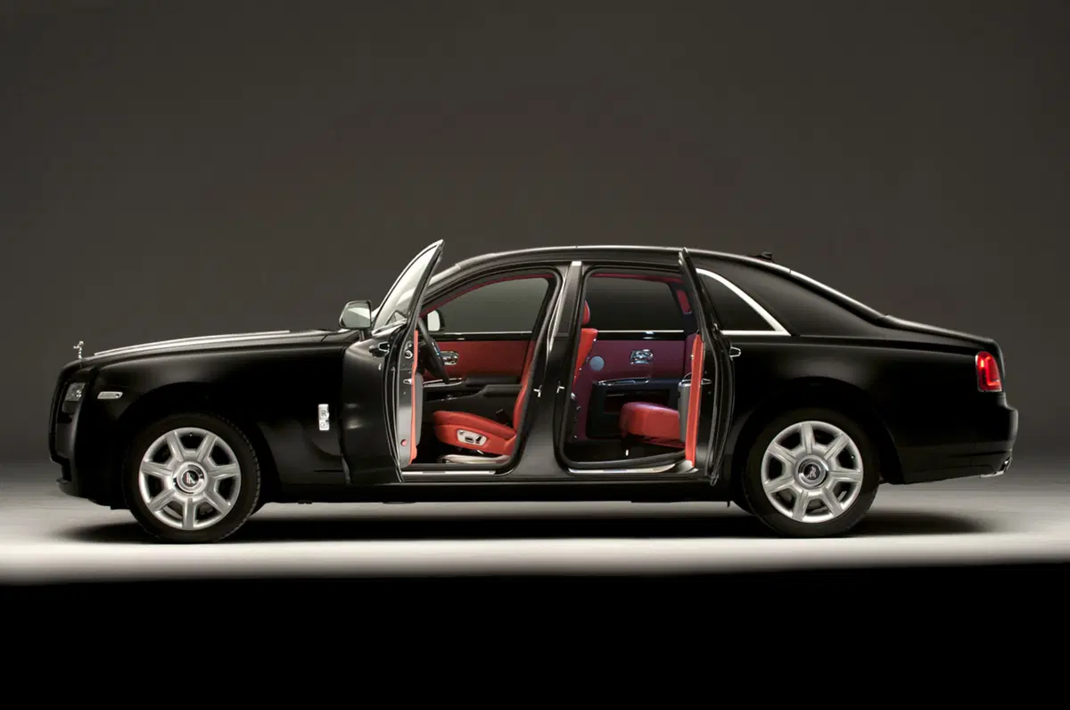 Rolls-Royce: buoni riscontri per il programma di personalizzazione (2)