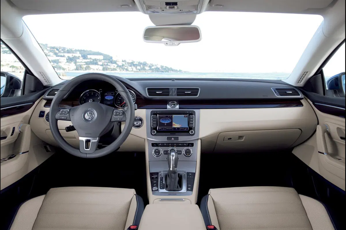 Volkswagen CC (8)