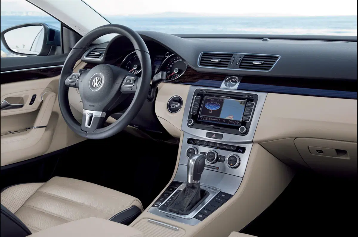 Volkswagen CC (10)